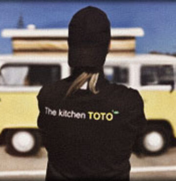 The-Food-Safari-Club-270x180